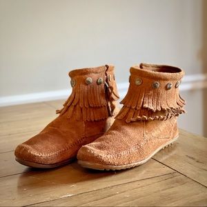 Minnetonka Double Fringe Side Zip Boot